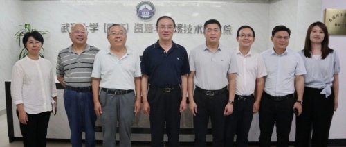 科技部火炬中心原党委书记、主任赵明鹏一行莅临我院调研指导